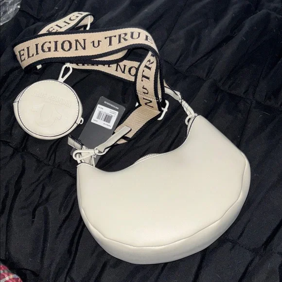 True Religion 🆕 Beige cresent hobo  Shoulder Bag logo strap - Picture 7 of 7